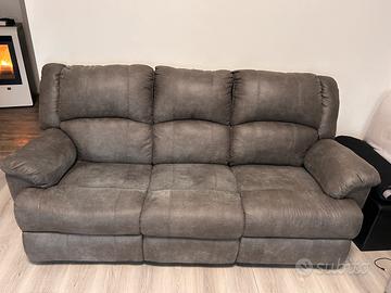 Divano 3 posti - 2 recliner elettrici