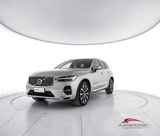 VOLVO XC60 B4 (d) AWD automatico Plus Bright - A