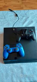 PS4 + 2 giochi e 2 Controller