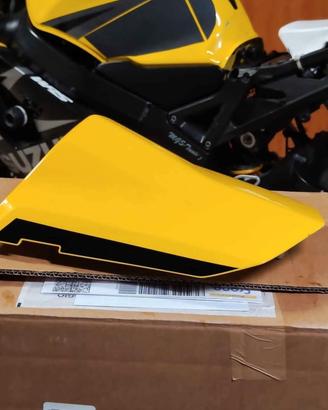 UNGHIA MONOPOSTO SUZUKI
GSX-R 600 750 2004-2005.
C