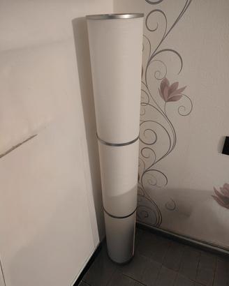 lampada da terra VIDJA di IKEA,