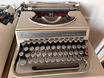 Macchina per scrivere Olivetti Studio 42