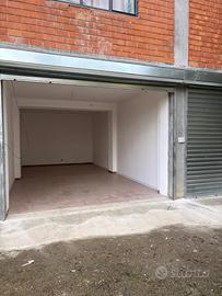 Locale,garage,magazzini box auto