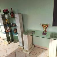 Arredo design in pietra leccese e vetro – Libreria