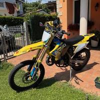 SUZUKI RM 125 TARGATO CROSS - ENDURO