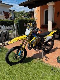 SUZUKI RM 125 TARGATO CROSS - ENDURO