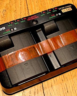 CANON Caricabatterie LC-E4N ORIGINALE NUOVO