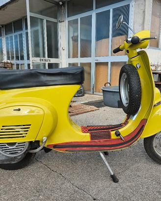 vespa 50 restaurata 