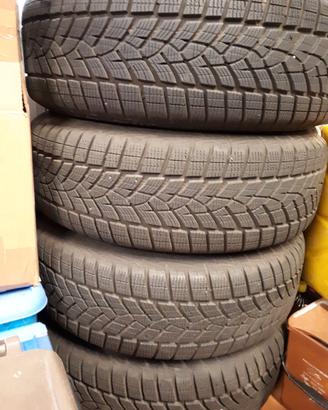 gomme gooydear 225/65/17