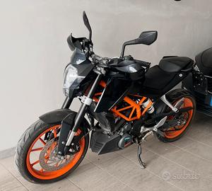KTM duke 390