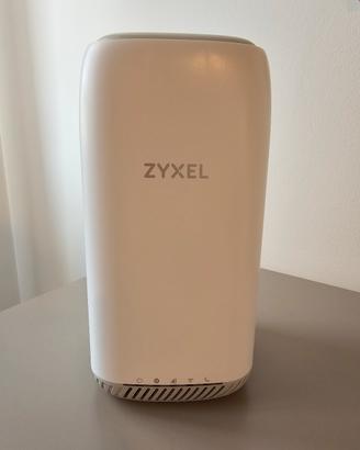 Zyxel Router LTE5398-M904 Wi-Fi 4G LTE-A Indoor