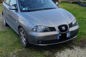 Seat ibiza benzina 2004 neopatentati