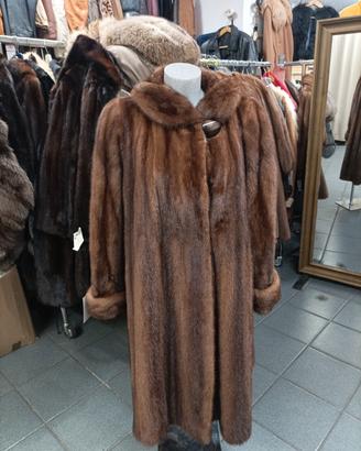 Visone DB 2 con Collo a Bavero