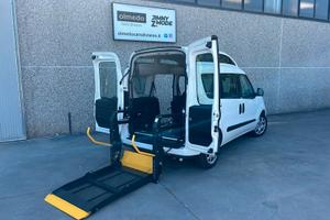 Fiat Doblò TRASPORTO DISABILI Tetto alto