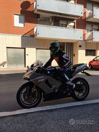 Moto Kawasaki 636 anno 2005
