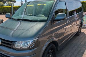 Volkswagen Caravelle T5 4 MOTION 