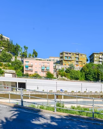 Box / Garage di 78 m² a Finale Ligure