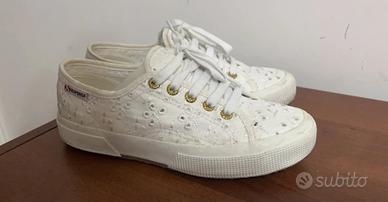 Scarpe in outlet pizzo superga