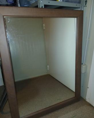 Specchio rettangolare con cornice in legno