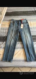 Jeans Diesel 1981 D-Went Nuovi con Etichetta