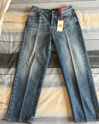 Jeans Diesel 1981 D-Went Nuovi con Etichetta