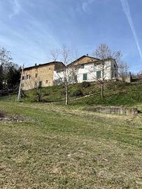 Rustico / Casale di 200 m² con 4 locali a Serramaz