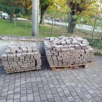 Betonelle mattonelle da giardino