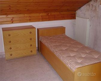 2 Camere singole  in Abete chiaro