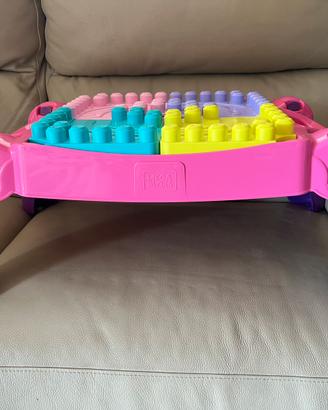 Set tavolino e costruzioni mega blocks