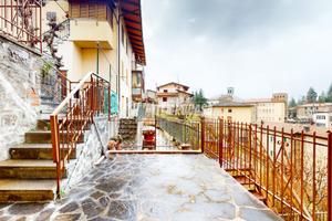 APPARTAMENTO CON VISTA PANORAMICA A CASTEL D'AIANO