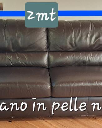 divano pelle nero