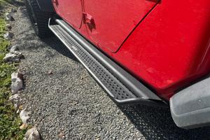 Pedane laterali / rock sliders per Jeep Gladiator