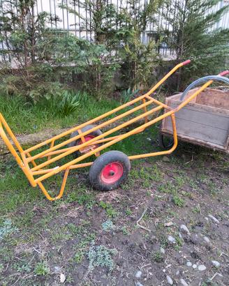 carrello per balle di fieno 