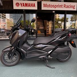 Yamaha X-Max 300 Tech Max