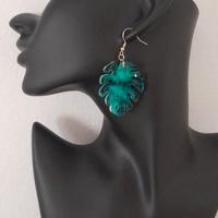 Orecchini foglia in resina