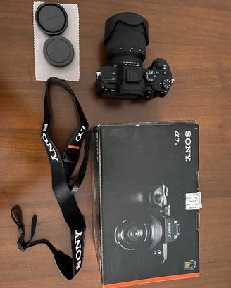 Sony A7 III + Obiettivo 28-70mm OSS + Kit Accessor