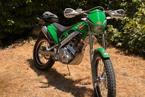 Moto HM locusta 200cc