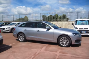 Audi A4 Avant 40 TDI quattro S tronic Business