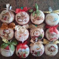 Palline natalizie fatte a mano