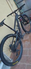 Trek top fuel 9.8 Tg.M 2021 full carbon 29