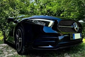 Mercedes Benz Classe A 180d AMG Night Edition