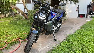 BMW F900R