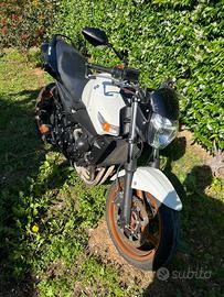 Suzuki GSR 600