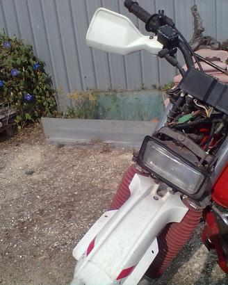 Suzuki DR 650 del 1991 Djebel originale con pezzi