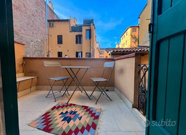 Appartamento con terrazzino