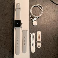 Apple Watch Series 3, 38 mm case, Silver Aluminium