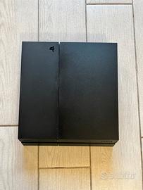Sony PS4 da 1 Terabyte