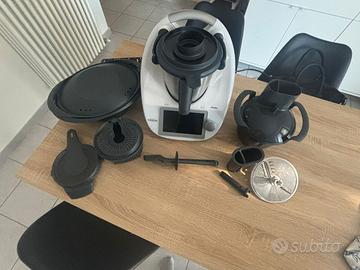 Bimby tm6 con affettatutto usato del 2025