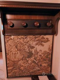 Attaccapanni con arazzo