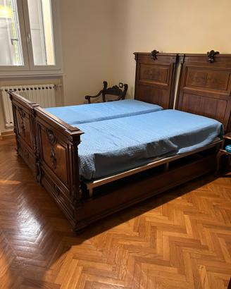Letti antichi in legno